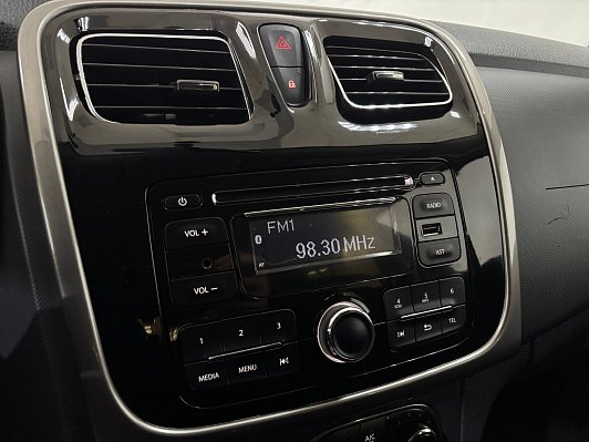 Renault Sandero, 2016 года, пробег 179036 км