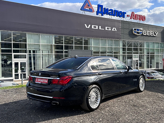 BMW 7 серии, 2013 года, пробег 126042 км