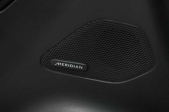 Jaguar F-Pace Pure, 2018 года, пробег 137210 км