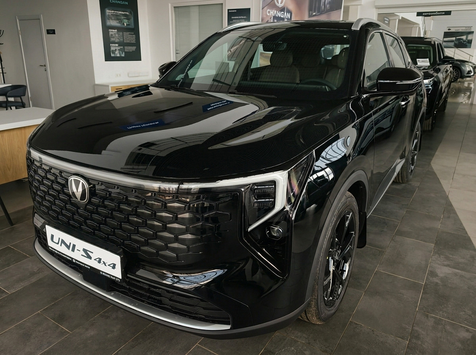 Changan UNI-S Техно, черный