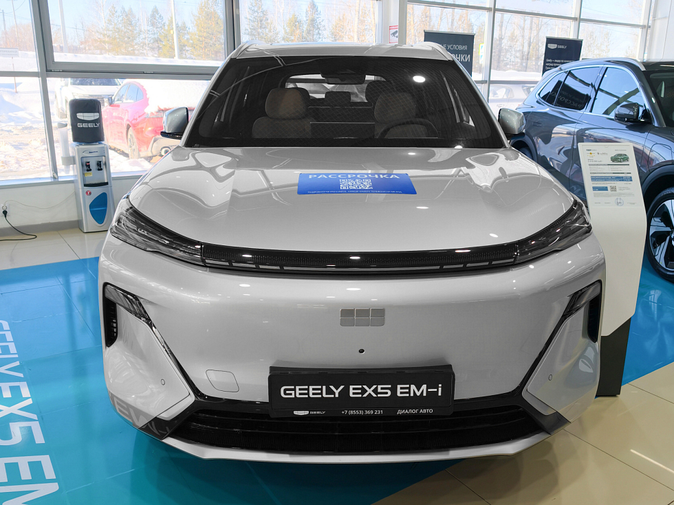 Geely EX5 EM-i Макс, серебряный