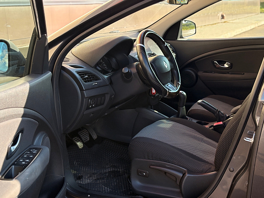 Renault Megane, 2011 года, пробег 375300 км