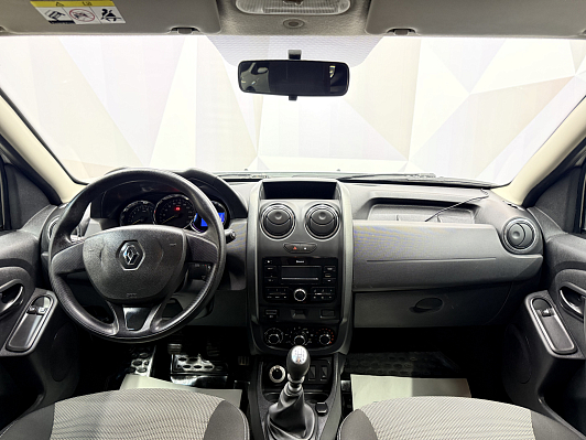 Renault Duster Expression, 2017 года, пробег 100357 км