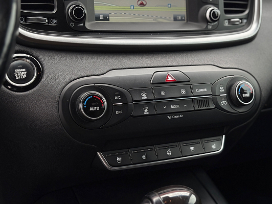 Kia Sorento Prestige 2015, 2016 года, пробег 267000 км