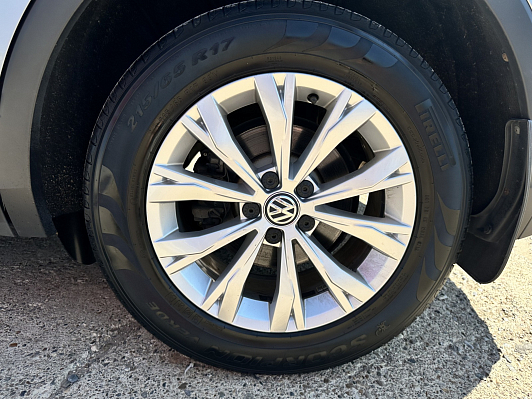 Volkswagen Tiguan Highline, 2019 года, пробег 90406 км