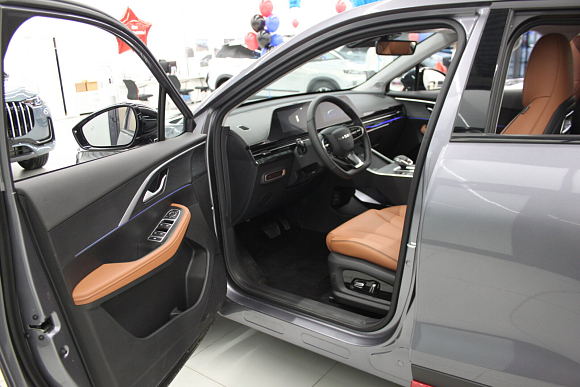 Omoda C5 Active, серый