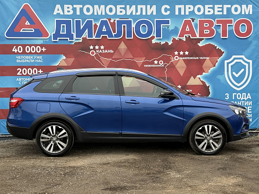 Lada (ВАЗ) Vesta Luxe, 2021 года, пробег 76600 км