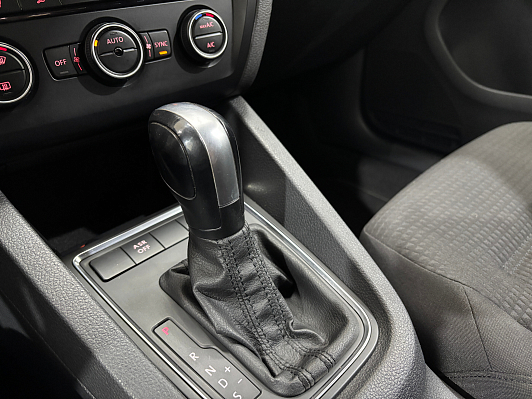 Volkswagen Jetta, 2015 года, пробег 110440 км