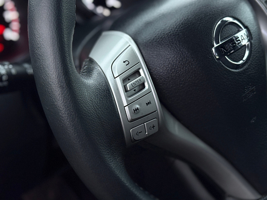 Nissan X-Trail SE, 2016 года, пробег 213485 км