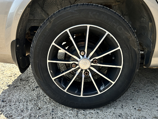 Nissan Almera Classic, 2012 года, пробег 200000 км