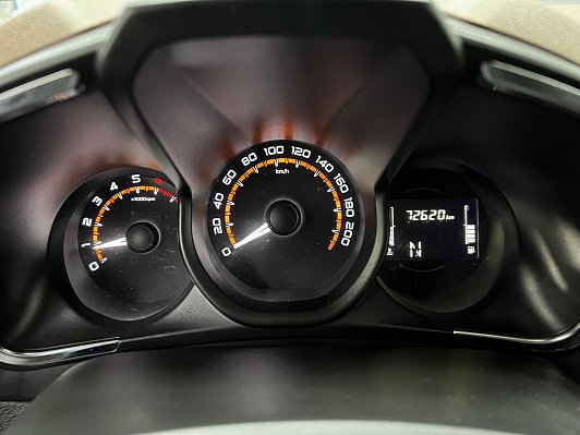 Lada (ВАЗ) XRAY Exclusive (2018), 2019 года, пробег 72619 км