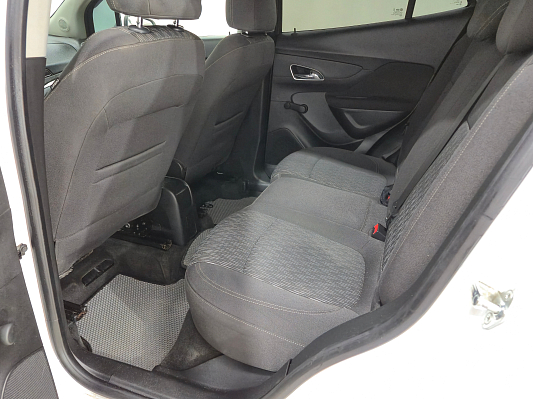 Opel Mokka Essentia, 2014 года, пробег 203412 км