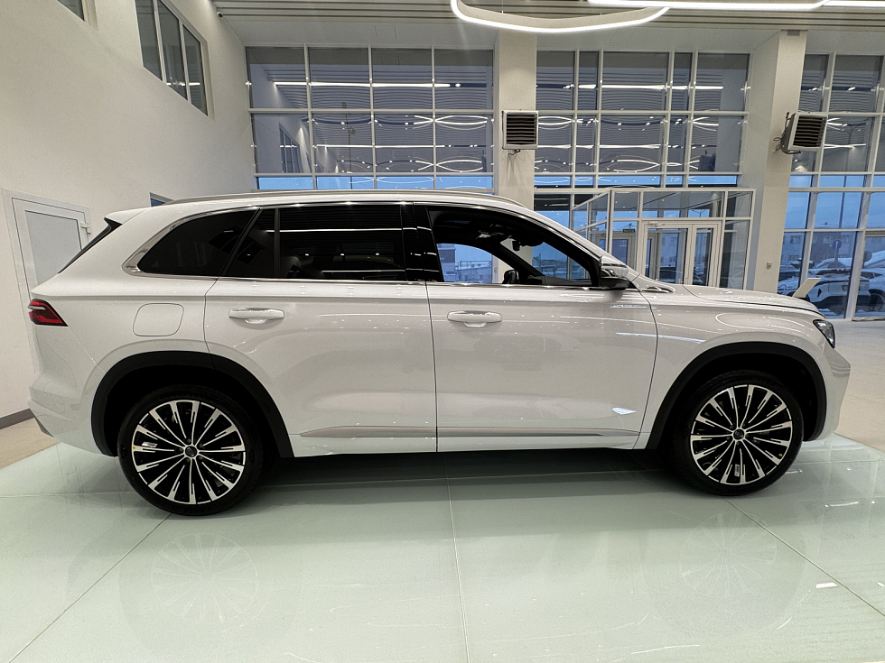 Geely Monjaro Флагман, белый