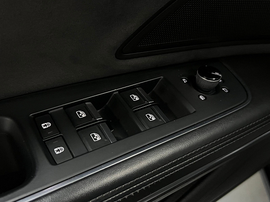 Audi A8 Business, 2018 года, пробег 240952 км