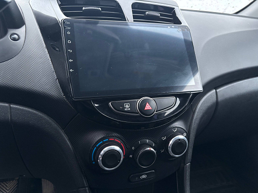 Hyundai Solaris Active, 2015 года, пробег 217191 км