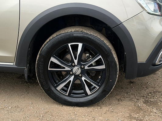 Renault Sandero Stepway Life, 2020 года, пробег 23600 км