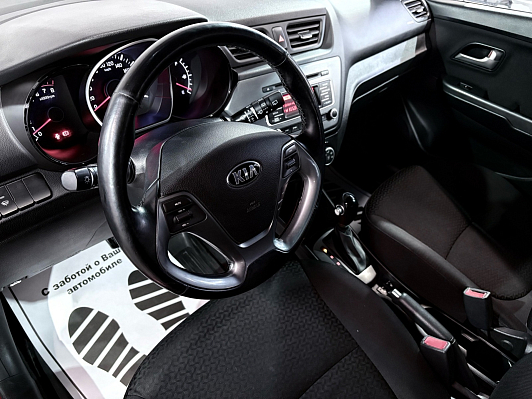 Kia Rio, 2015 года, пробег 153000 км