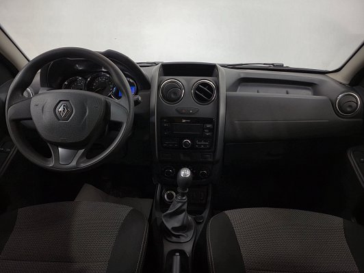 Renault Duster Life, 2017 года, пробег 105718 км