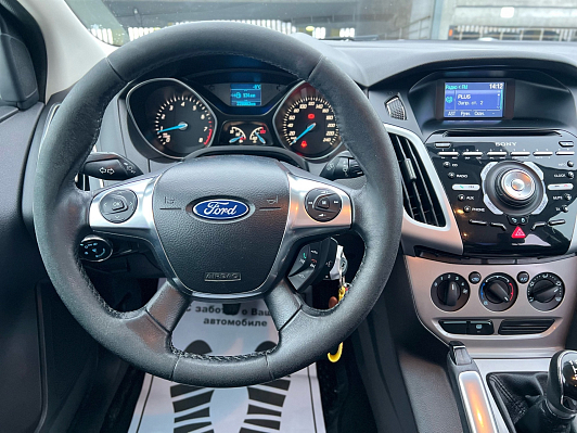 Ford Focus SYNC Edition, 2013 года, пробег 227000 км