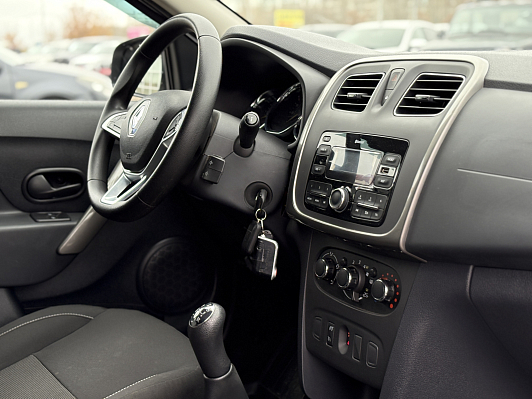 Renault Sandero Stepway Life, 2019 года, пробег 62658 км