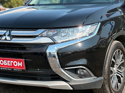 Mitsubishi Outlander Intense+, 2015 года, пробег 141200 км