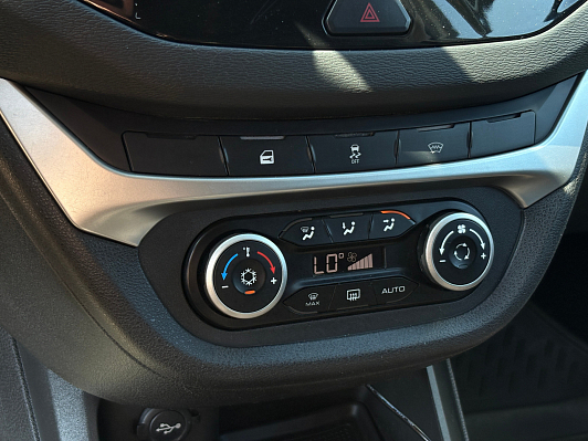 Lada (ВАЗ) Vesta Luxe, 2018 года, пробег 110355 км