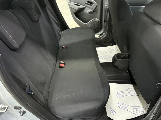 Dacia Duster, 2019 года, пробег 87176 км