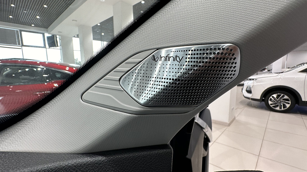 Geely Atlas Flagship Sport, серебряный