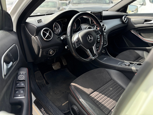 Mercedes-Benz GLA GLA 250 4MATIC Особая серия, 2015 года, пробег 177393 км