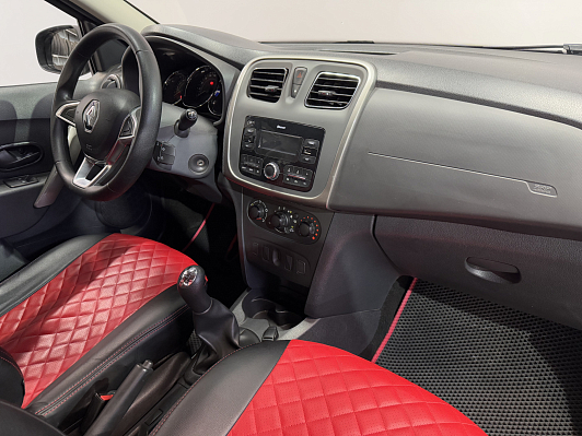 Renault Logan Stepway Life, 2020 года, пробег 97000 км