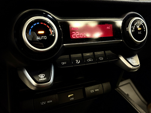 Kia Rio, 2021 года, пробег 70065 км