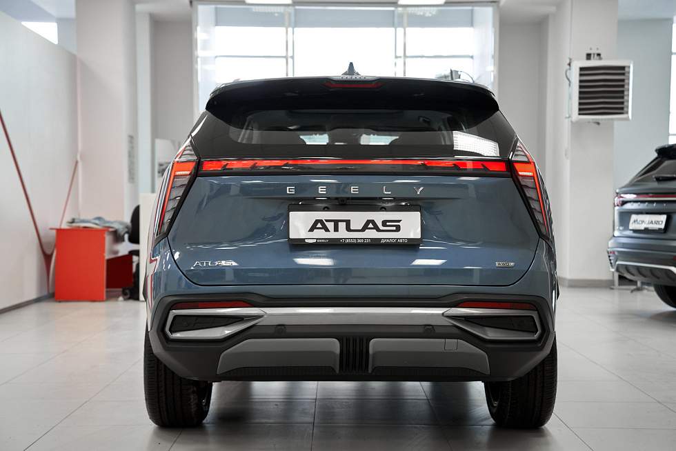 Geely Atlas Спорт, голубой