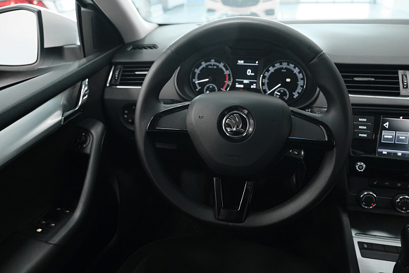 Skoda Octavia, 2018 года, пробег 200535 км