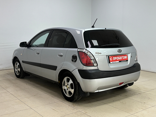 Kia Rio Стандарт, 2005 года, пробег 222845 км