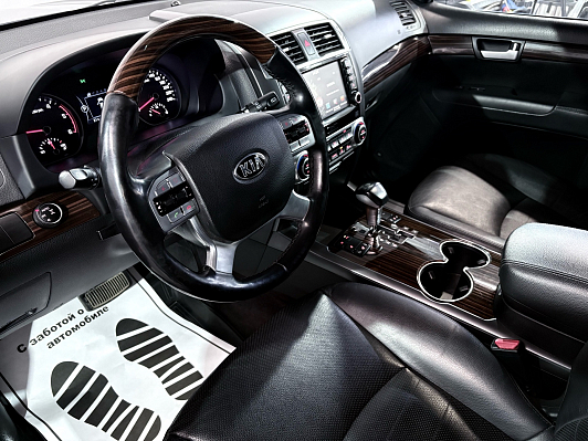 Kia Mohave, 2018 года, пробег 114777 км