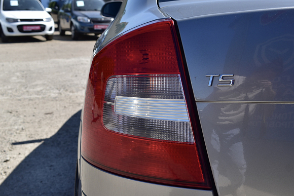 Skoda Octavia Elegance, 2012 года, пробег 211000 км