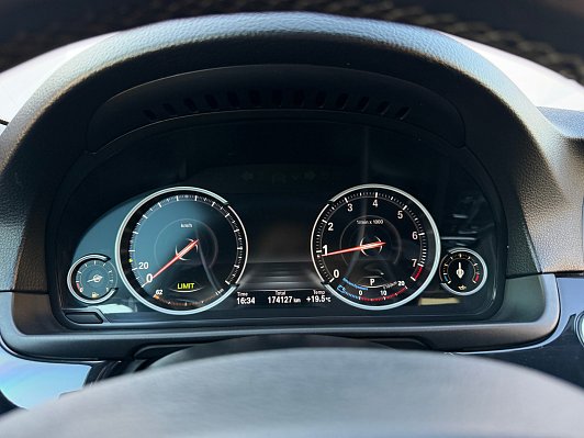 BMW 5 серии, 2016 года, пробег 174049 км