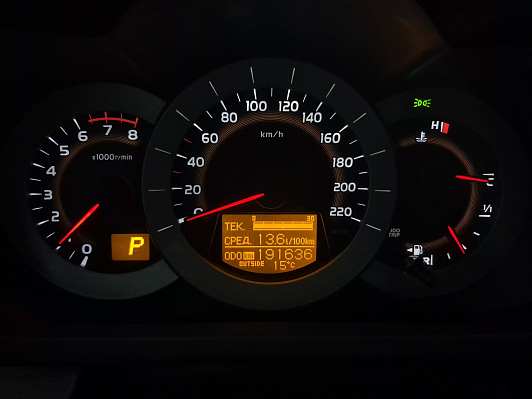 Toyota RAV4, 2011 года, пробег 191628 км