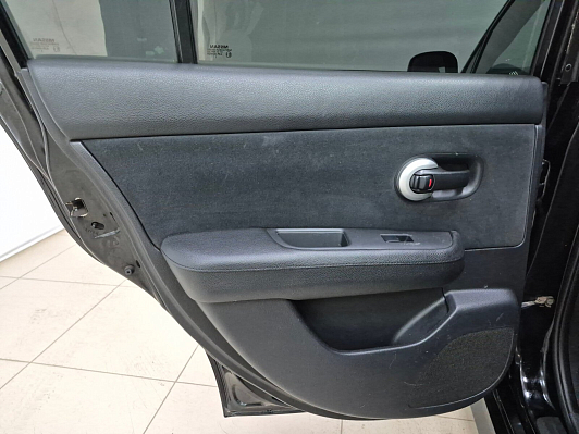 Nissan Tiida, 2010 года, пробег 226257 км