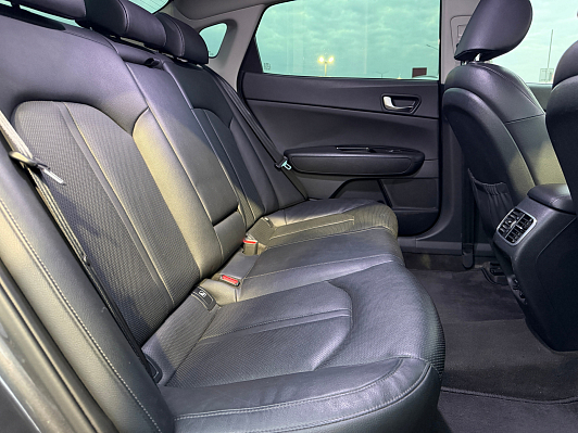 Kia Optima Luxe, 2018 года, пробег 130000 км