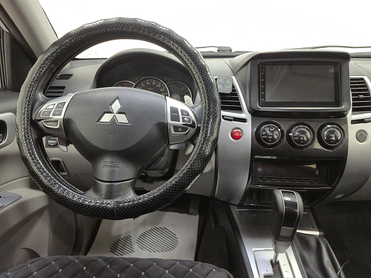 Mitsubishi Pajero Sport Ultimate S08, 2011 года, пробег 281986 км