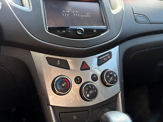Chevrolet Tracker LTZ, 2015 года, пробег 221500 км