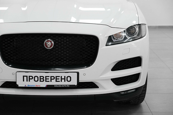 Jaguar F-Pace Pure, 2018 года, пробег 137210 км