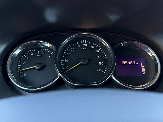 Renault Duster Expression, 2015 года, пробег 200000 км