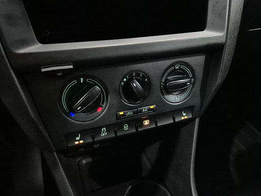 Skoda Rapid Ambition, 2017 года, пробег 115591 км