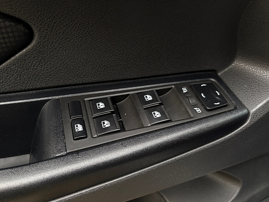 Lada (ВАЗ) Vesta Luxe EnjoY Pro, 2019 года, пробег 106500 км