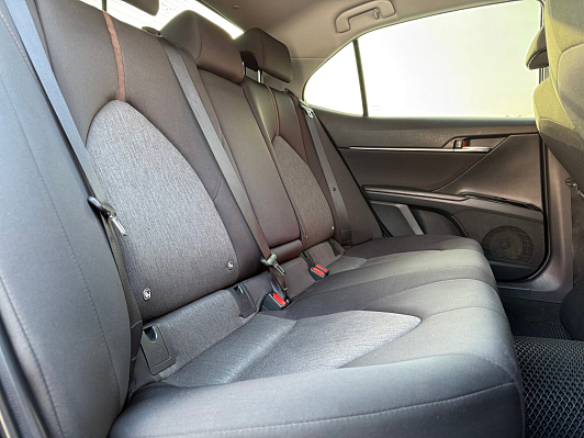 Toyota Camry Элеганс Safety, 2019 года, пробег 148500 км