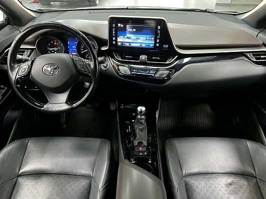 Toyota C-HR, 2019 года, пробег 110831 км
