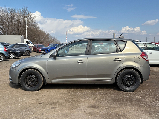 Kia Ceed, 2010 года, пробег 233000 км