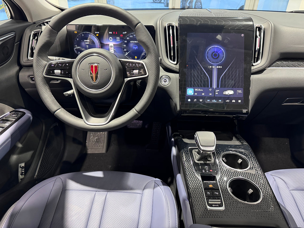 Hongqi HS3 Делюкс (Deluxe), черный